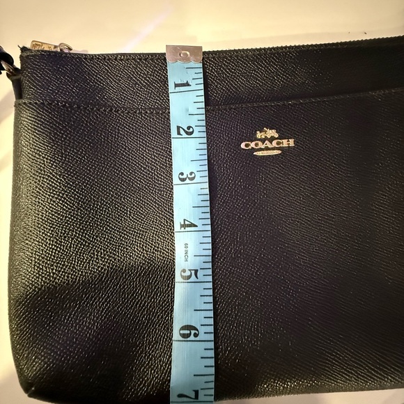 Coach Elegant Black Crossbody minor wear on strap see pictures - Picture 11 of 12